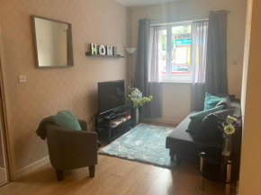 Absolute Stays in Sherwood- Nottingham Castle- Capital FM Arena Nottingham- Contractors-Free WIFI- Free Parking- Long and Short Stays- Families-East Midlands Airport-Trent Bridge-Actors-Aria Court- Ma